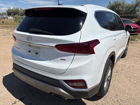 Used 2020 Hyundai Santa Fe SE AWD/4WD image 5