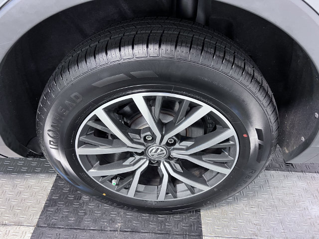 Used 2021 Volkswagen Tiguan S FWD image 15