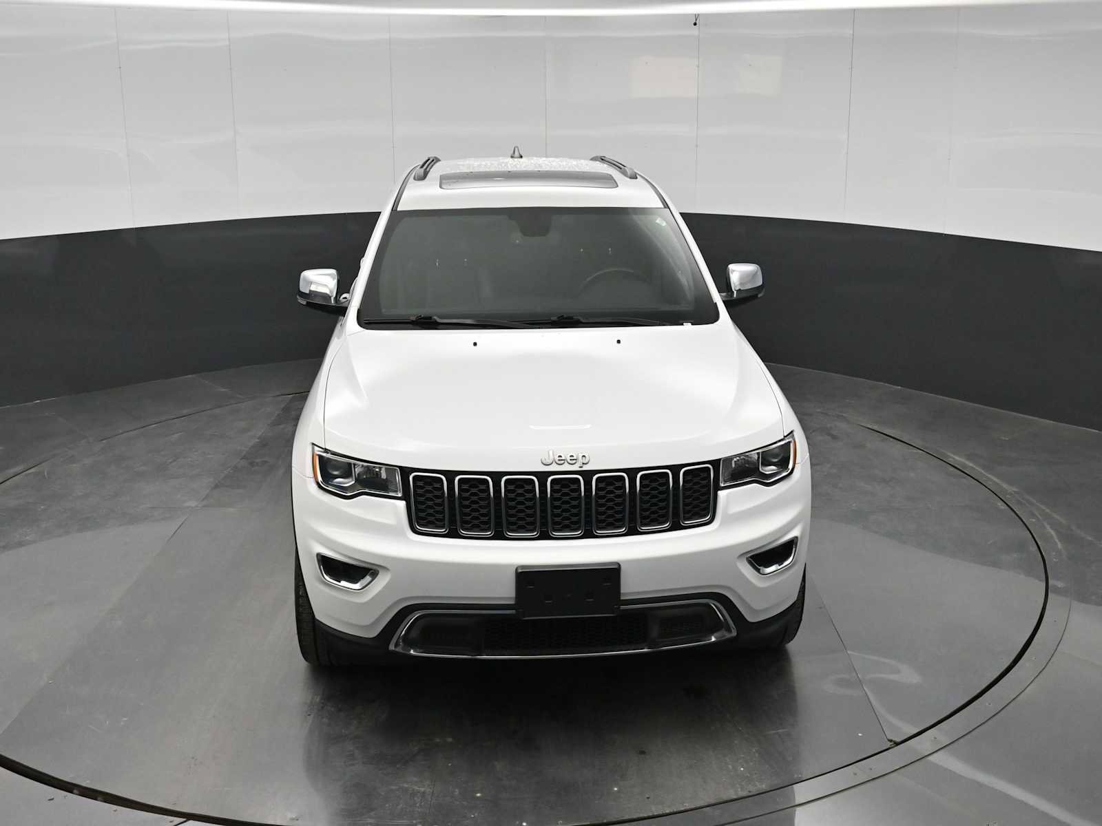 Used 2019 Jeep Grand Cherokee Limited w/ Trailer Tow Group IV AWD/4WD image 26