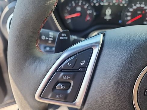 Used 2019 Chevrolet Camaro ZL1 RWD image 15