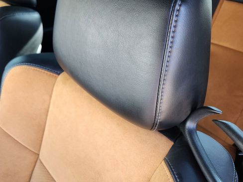 Used 2021 Dodge Challenger GT w/ Plus Package image 14