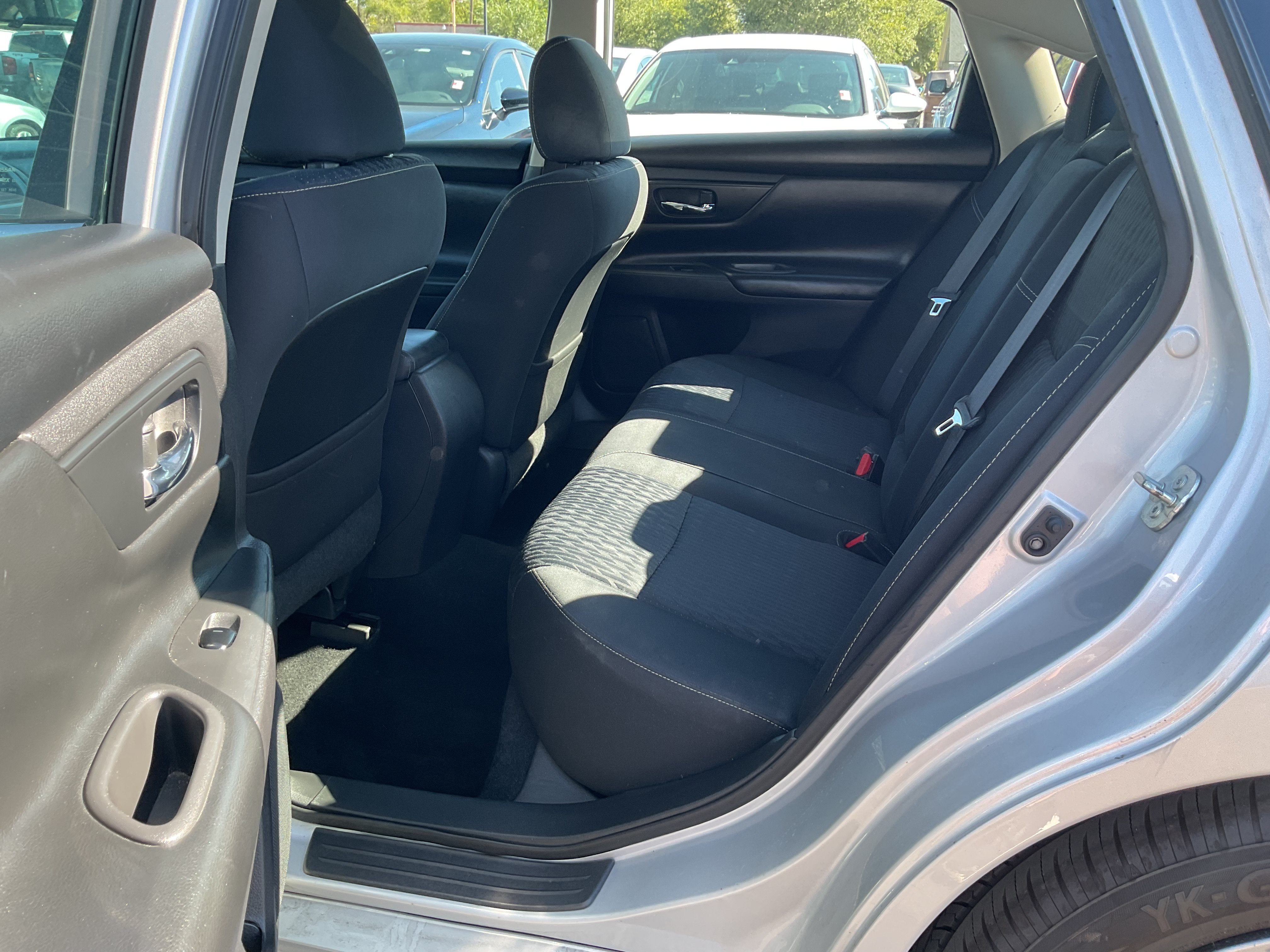 Used 2017 Nissan Altima 2.5 S w/ Power Driver Seat Package FWD image 12