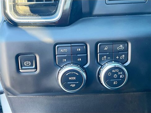 Used 2022 GMC Sierra 1500 Denali image 10