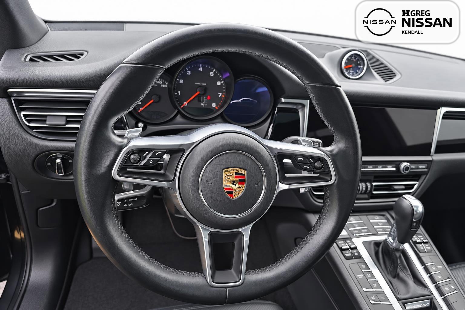 Used 2021 Porsche Macan AWD/4WD image 9
