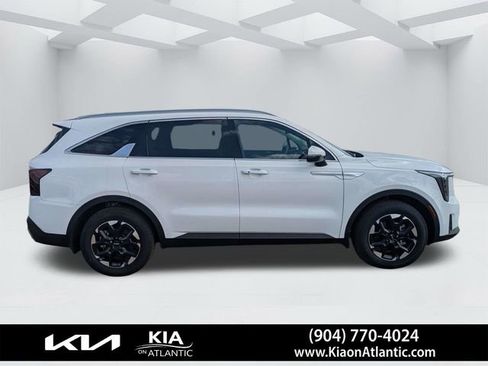 New 2025 Kia Sorento S w/ Panoramic Sunroof Package FWD image 2