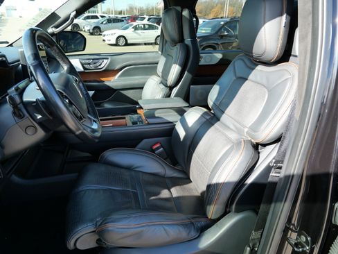 Used 2022 Lincoln Navigator Black Label image 21