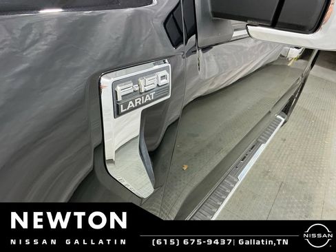 Used 2023 Ford F150 Lariat AWD/4WD image 4