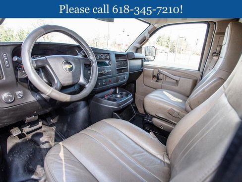 Used 2016 Chevrolet Express 2500 image 15