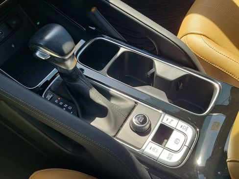 Used 2022 Kia Telluride SX w/ Towing Package FWD image 33
