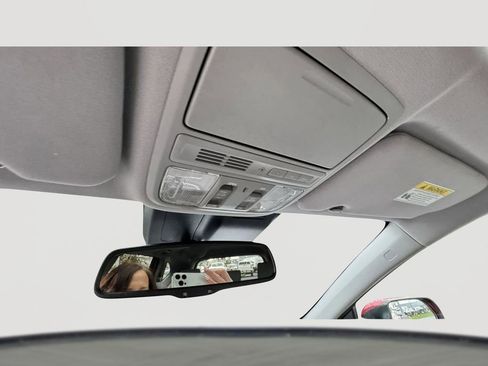 Used 2021 Honda CR-V EX-L image 17