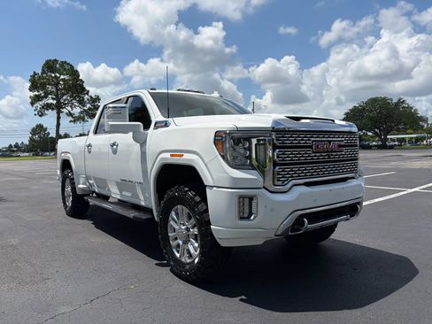 Used 2020 GMC Sierra 2500 Denali w/ Technology Package AWD/4WD image 4