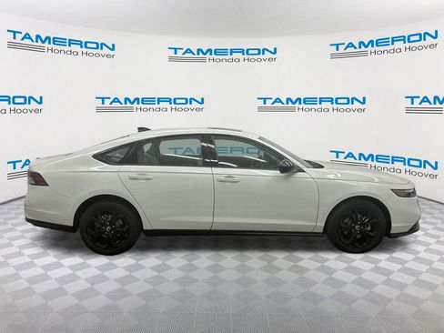 New 2025 Honda Accord SE image 6