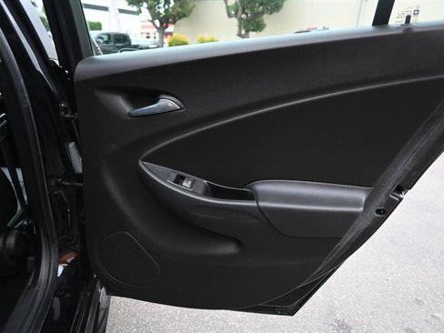 Used 2018 Chevrolet Volt LT w/ Comfort Package image 52