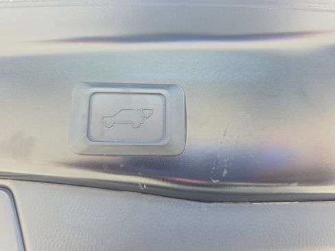 Used 2023 Toyota RAV4 XLE Premium FWD image 13