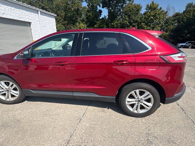 Used 2019 Ford Edge SEL w/ Equipment Group 201A FWD image 12