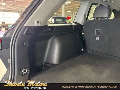 Used 2022 Jeep Grand Cherokee Limited image 36