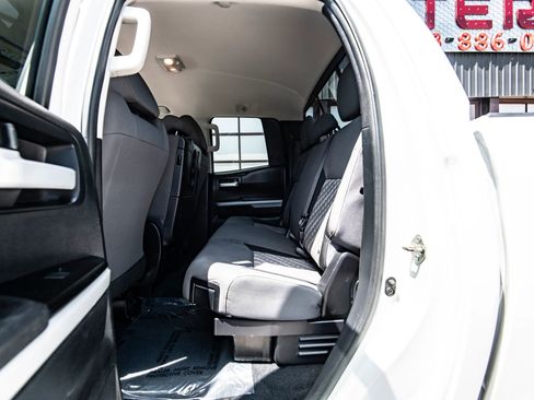 Used 2018 Toyota Tundra SR5 RWD image 33