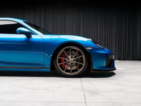 Used 2016 Porsche Cayman GT4 image 27