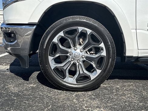 Used 2023 RAM 1500 Limited image 9