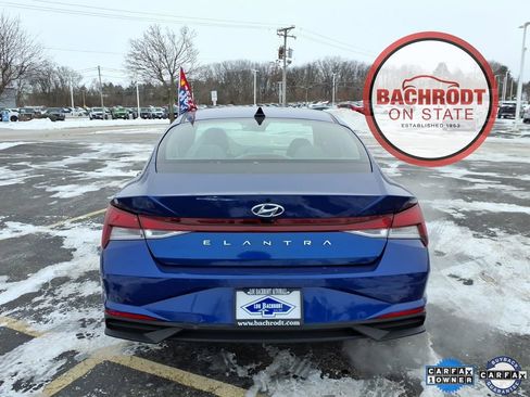Used 2023 Hyundai Elantra SEL image 6