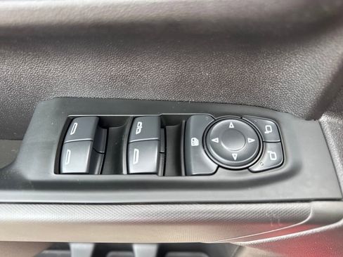 Used 2024 Chevrolet Silverado 1500 Custom Trail Boss w/ Dark Appearance Package image 16