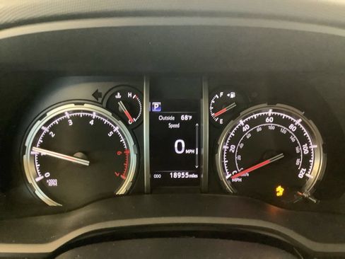Used 2023 Toyota 4Runner TRD Sport w/ Technology Package AWD/4WD image 8