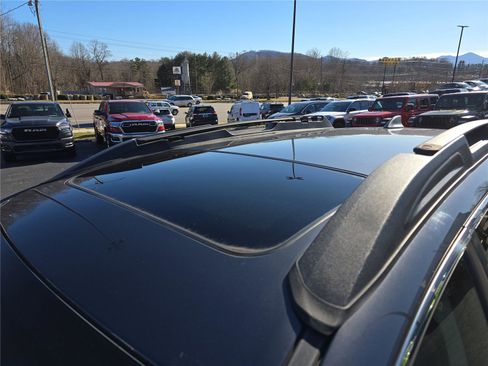 Used 2018 Subaru Outback 3.6R Limited image 12