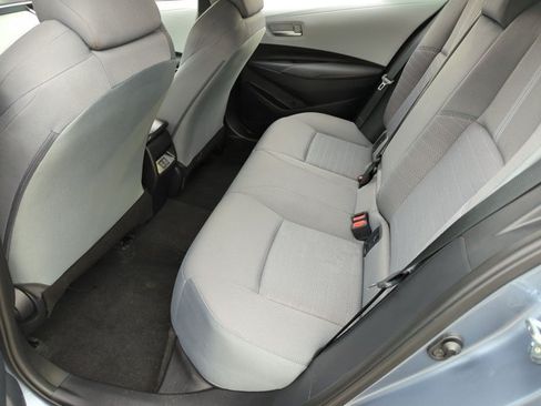 Used 2025 Toyota Corolla SE FWD image 18