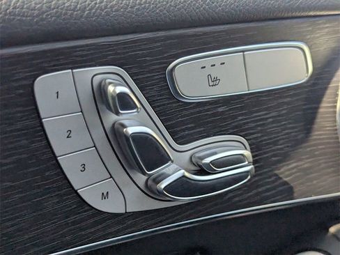 Used 2022 Mercedes-Benz GLC 300 GLC 300 image 24