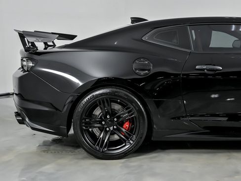 Used 2020 Chevrolet Camaro ZL1 image 13