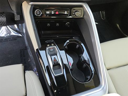 New 2025 Audi Q5 Prestige image 28