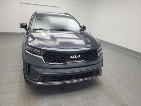 Used 2022 Kia Sorento S image 14