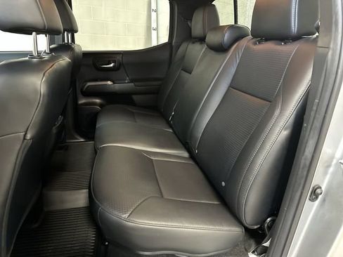 Used 2023 Toyota Tacoma TRD Sport image 31