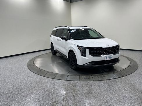 New 2026 Kia Carnival SX image 4