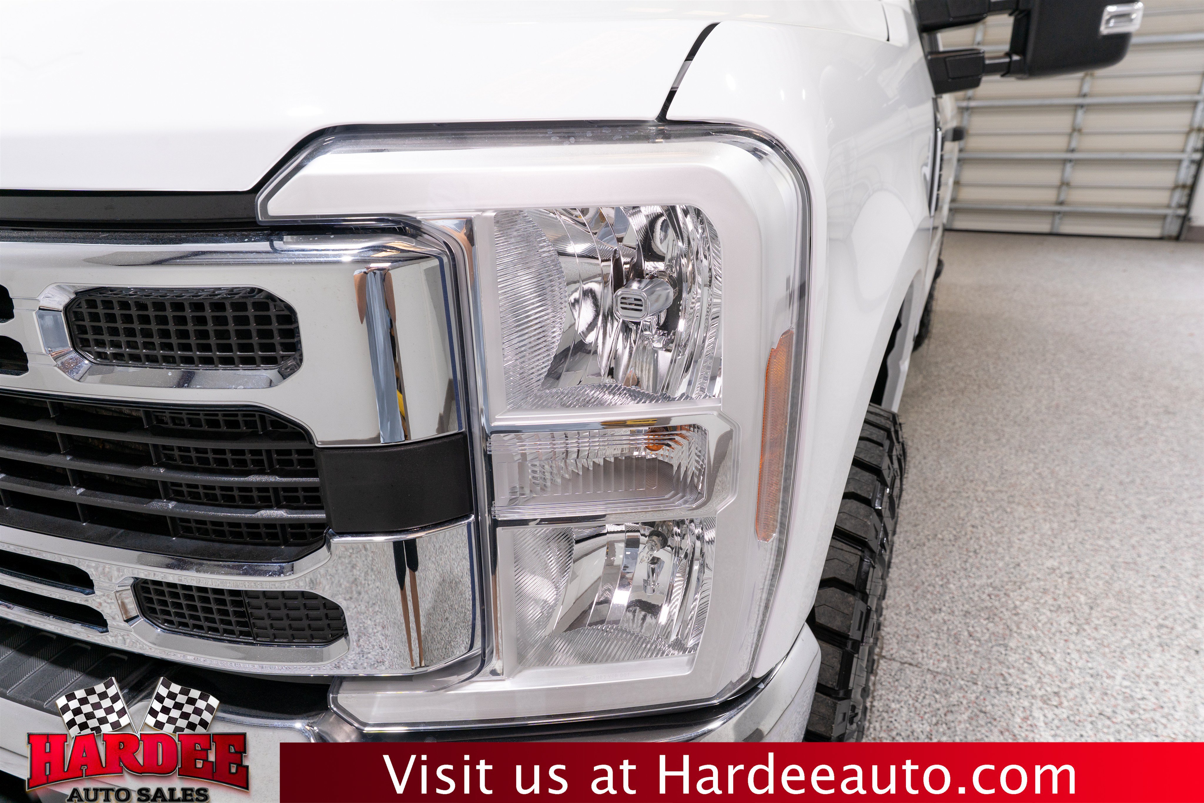 Used 2024 Ford F250 XLT w/ Snow Plow Prep Package AWD/4WD image 8
