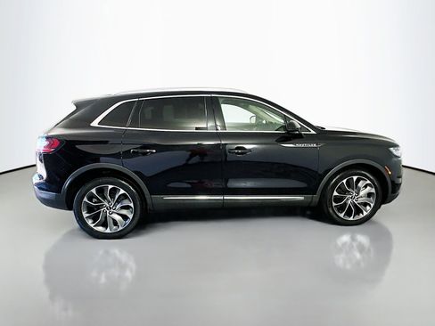 Used 2022 Lincoln Nautilus Reserve AWD/4WD image 8