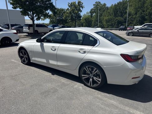 Used 2024 BMW 330e w/ Premium Package RWD image 45