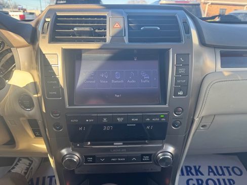 Used 2016 Lexus GX 460 image 24