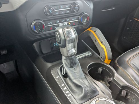 Used 2022 Ford Bronco Badlands w/ Sasquatch Package image 19