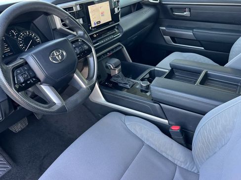 Used 2022 Toyota Tundra SR5 w/ Convenience Package image 12