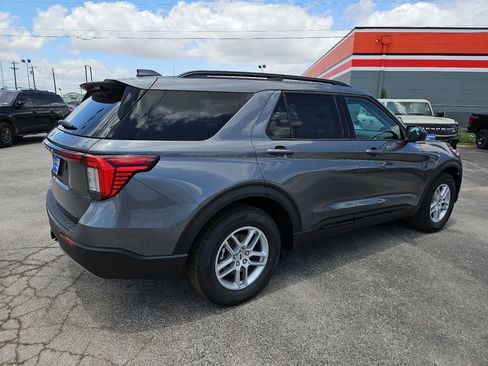 New 2026 Ford Explorer Active w/ Active Comfort Package RWD image 13