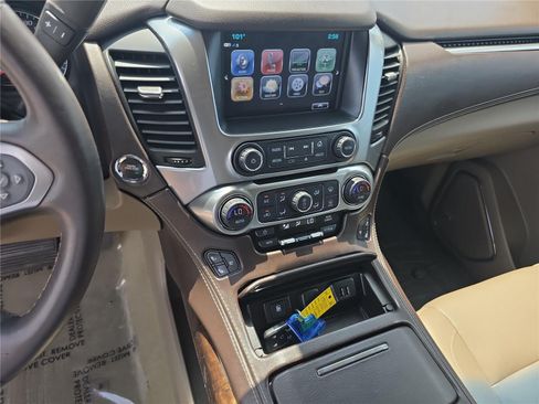 Used 2017 Chevrolet Tahoe LT AWD/4WD image 40