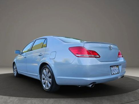 Used 2005 Toyota Avalon Touring image 5