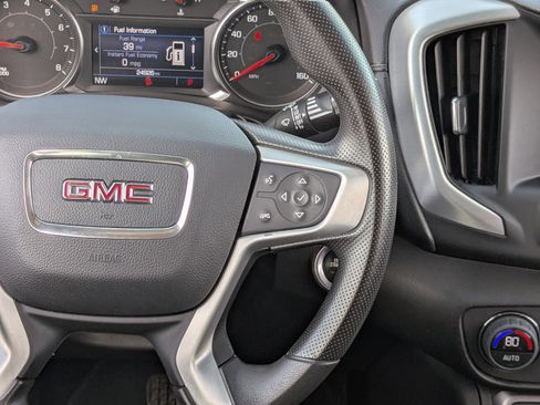 Used 2023 GMC Terrain SLE w/ Driver Convenience Package image 21