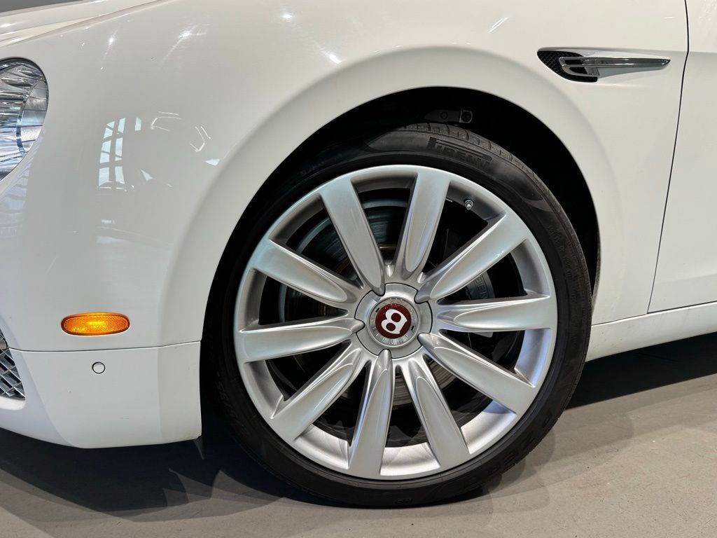 Used 2018 Bentley Flying Spur V8 AWD/4WD image 9