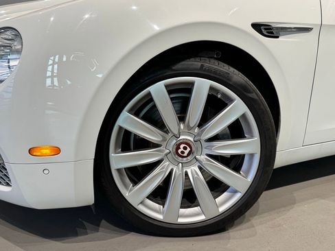 Used 2018 Bentley Flying Spur V8 AWD/4WD image 9