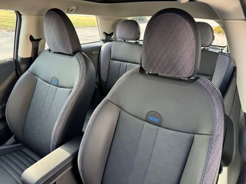 Certified 2025 MINI Cooper S image 17