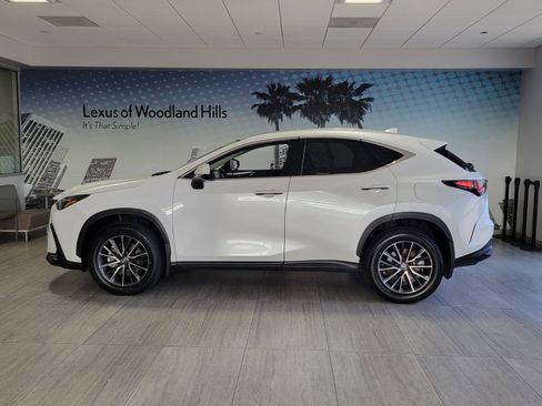 Certified 2024 Lexus NX 250 FWD w/ Premium Package image 2