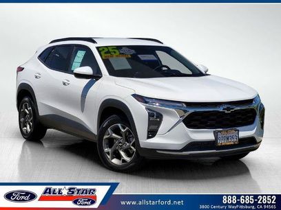 Used 2025 Chevrolet Trax LT w/ Driver Confidence Package