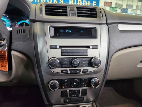 Used 2010 Ford Fusion SE FWD image 8